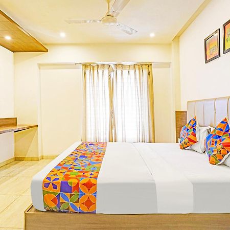 ואדודרה Fabhotel Prime Sky Light מראה חיצוני תמונה