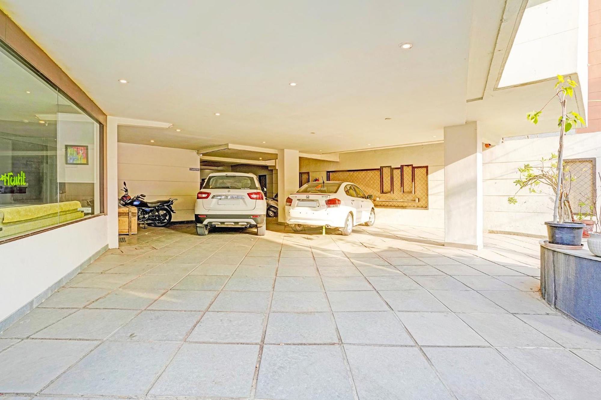 ואדודרה Fabhotel Prime Sky Light מראה חיצוני תמונה