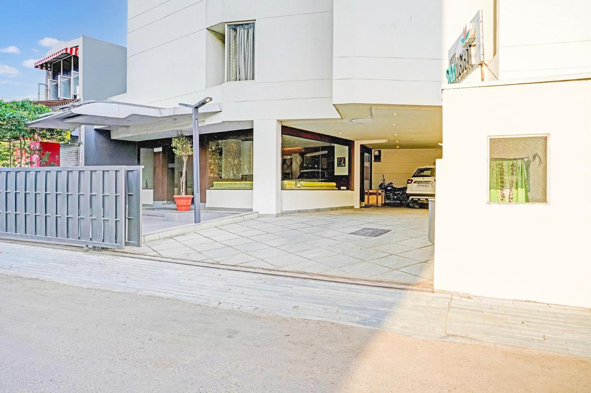 ואדודרה Fabhotel Prime Sky Light מראה חיצוני תמונה